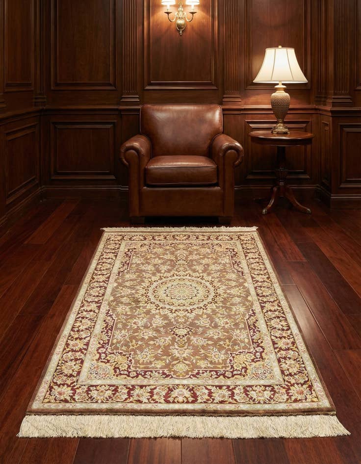 Detail image of 3' 3 x 4' 11 Ghom Silk Rug