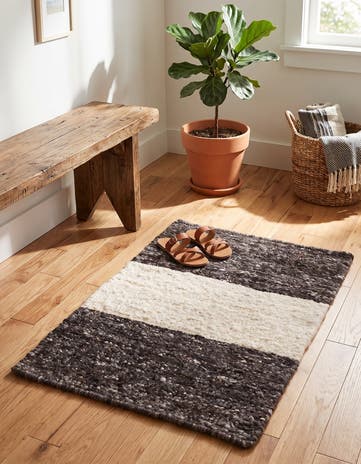 2' x 3' Hand Knotted Moroccan Wool Rug