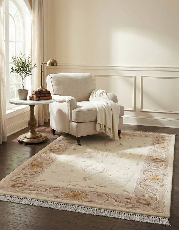 Detail image of 3' 1 x 4' 11 Hand Knotted Darya Wool Rug