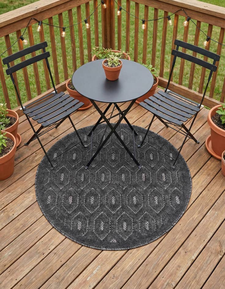 Detail image of 3' x 3' Easy-Clean Trellis Textured Indoor / Outdoor Round Rug