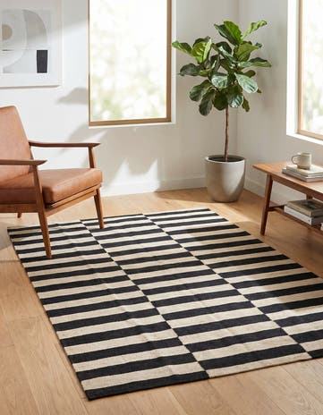 4' 1 x 5' 10 Hand Woven Kilim Modern Wool Rug