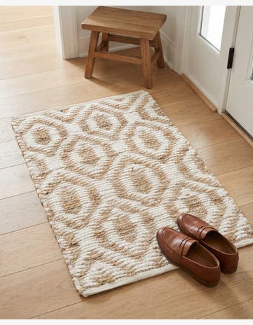 2' x 3' 1 Hand Woven Chindi Jute Rug