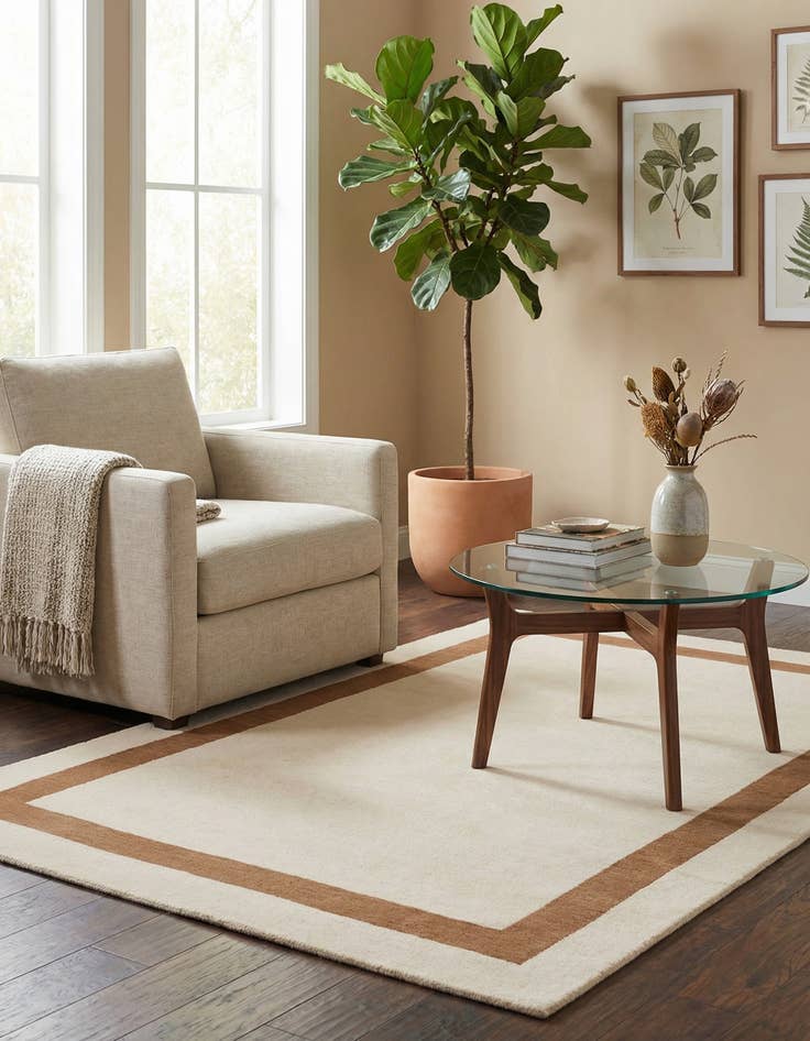 Detail image of 5' 1 x 8' Jill Zarin Border Wool Rug