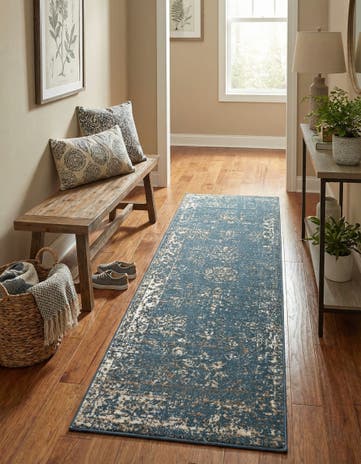2' x 6' 7 Monte Carlo Runner Rug