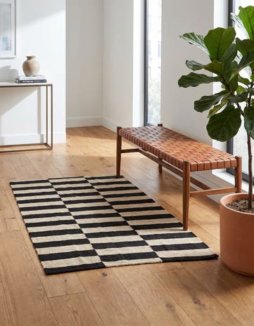 2' 8 x 3' 10 Hand Woven Kilim Modern Wool Rug