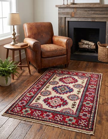 2' x 3' 1 Hand Knotted Kazak Rug