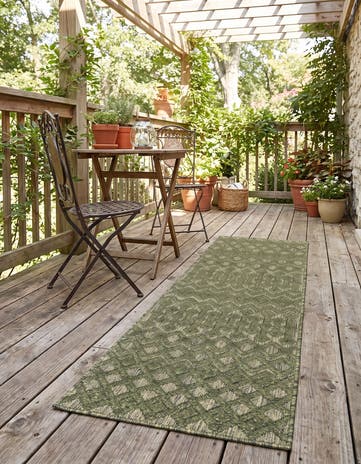 2' x 6' Easy-Clean Trellis Textured Indoor / Outdoor Runner Rug