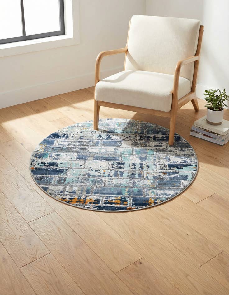 Detail image of 3' 7 x 3' 7 Malibu Round Rug