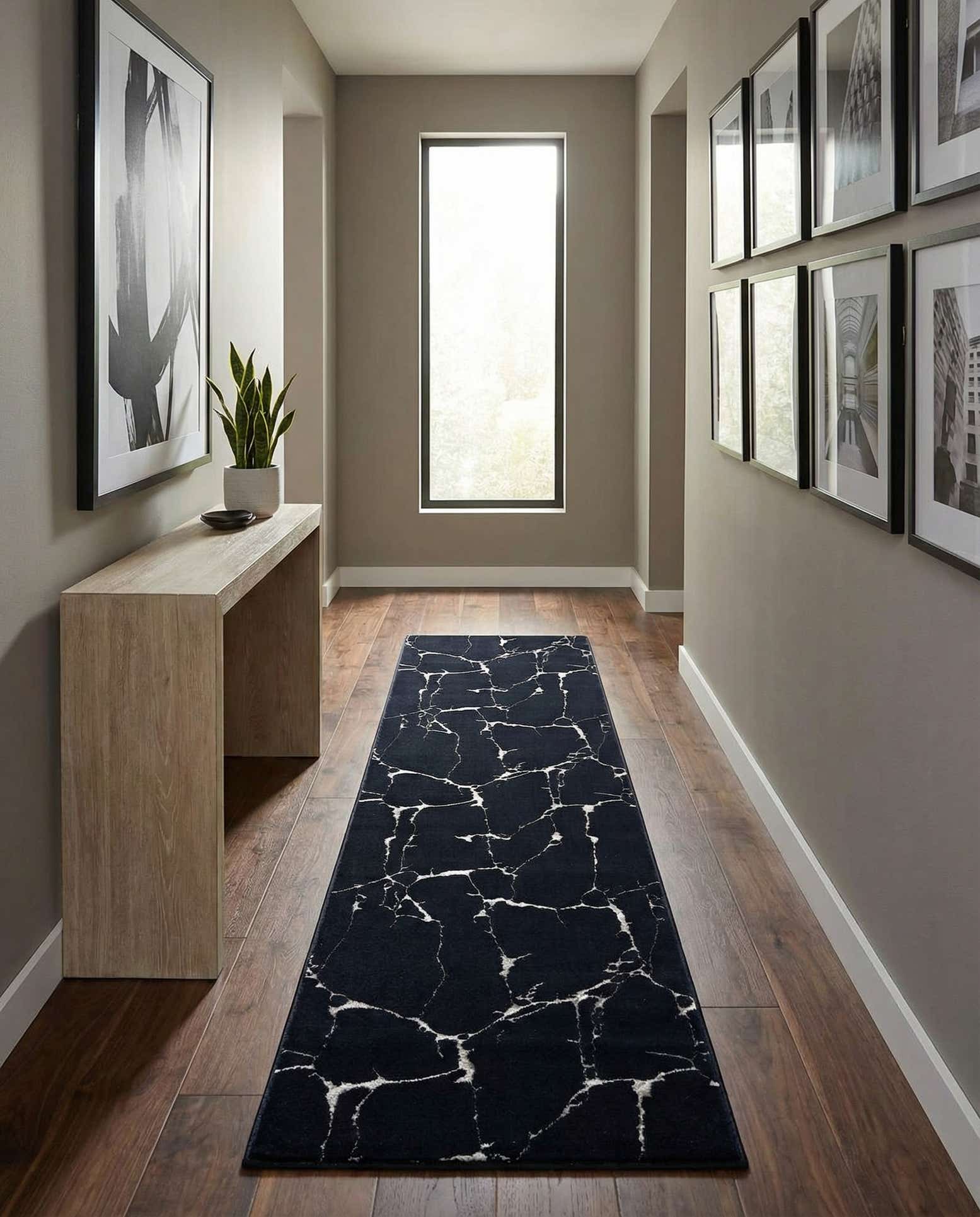 2' 7 x 10' Vogue Geo Runner Rug