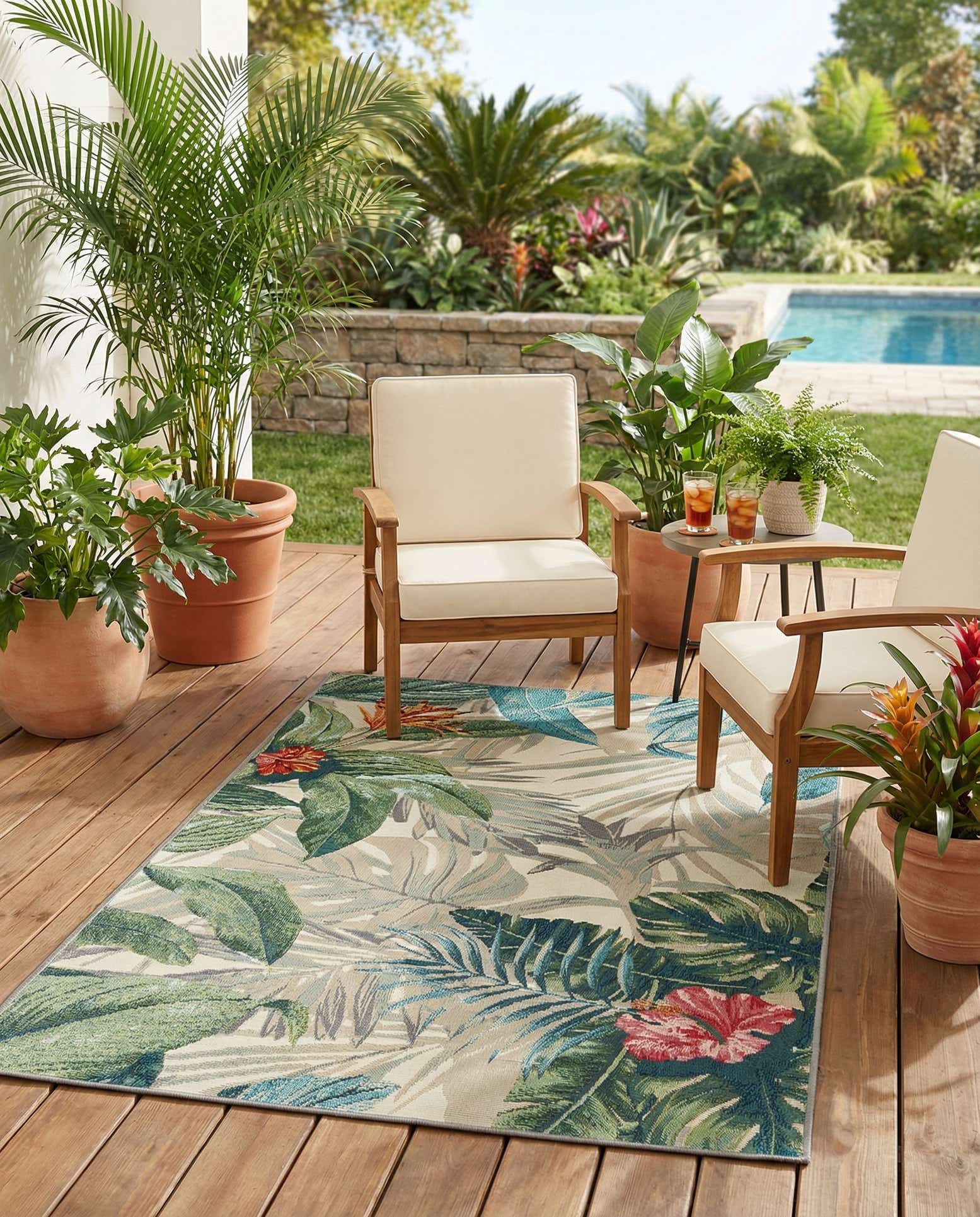 3' 3 x 5' 3 Easy-Clean Botanical Indoor / Outdoor Rug