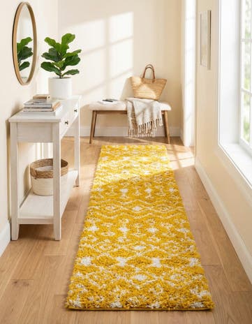 2' x 7' Moroccan Trellis Shag Runner Rug