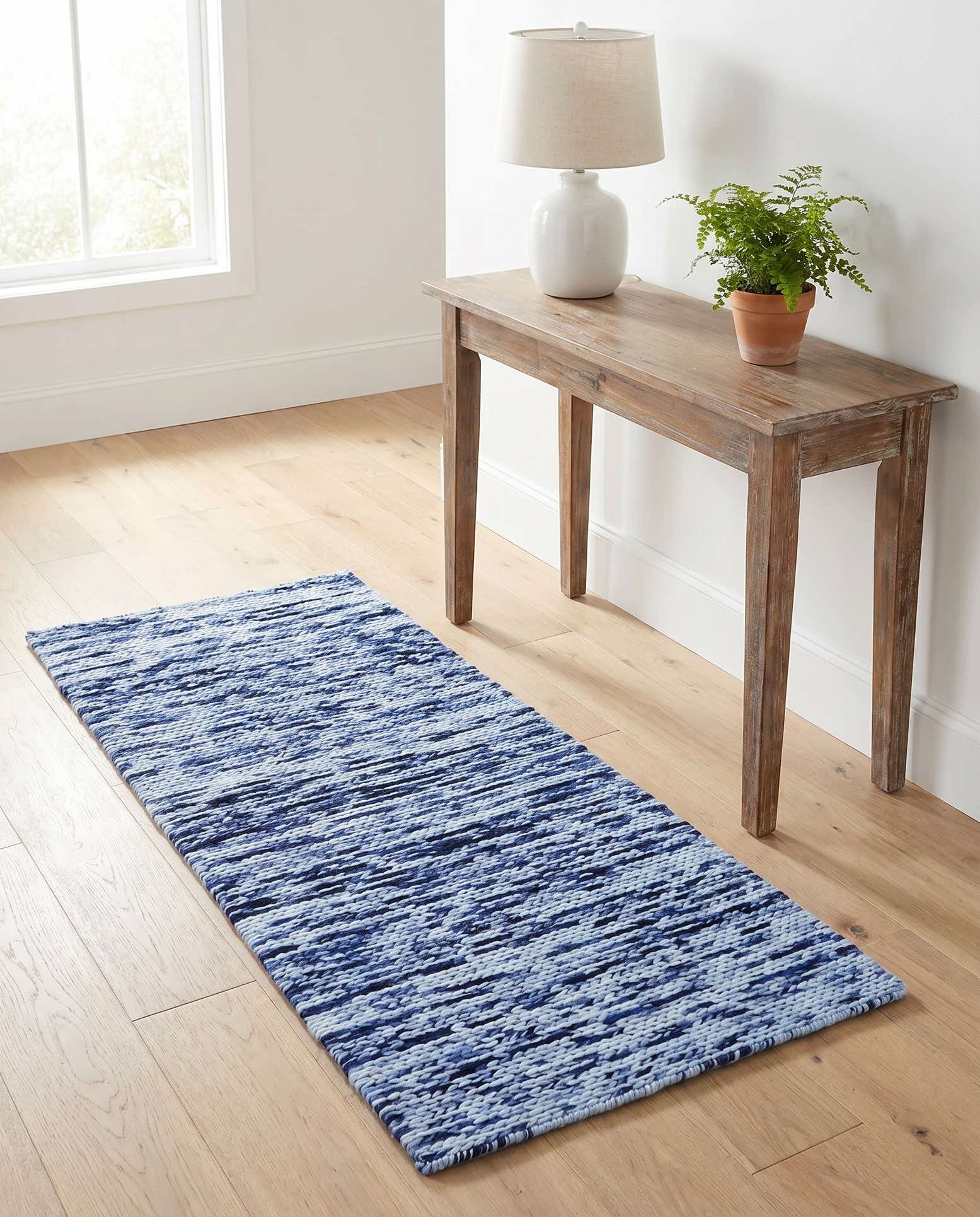 2' 4 x 4' 6 Hand Woven Lana New Zealand Wool Runner Rug