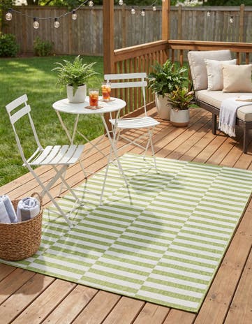 Green Easy-Clean Ribbon Indoor / Outdoor Rug