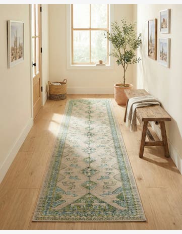 2' 7 x 10' Washable Santa Fe Runner Rug