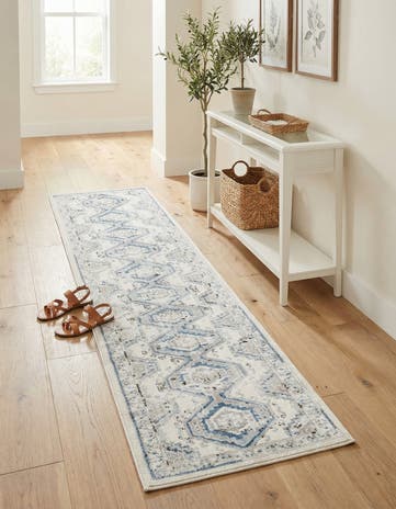 2' x 10' Charlotte Runner Rug