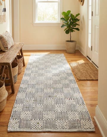 2' 7 x 6' 1 Hand Woven Chindi Cotton Runner Rug
