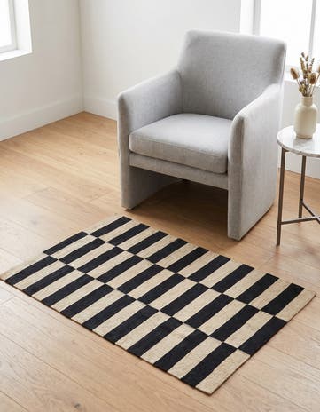 2' 7 x 3' 11 Hand Woven Kilim Modern Wool Rug