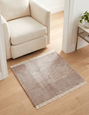 2' 6 x 2' 7 Hand Knotted Darya Wool Square Rug