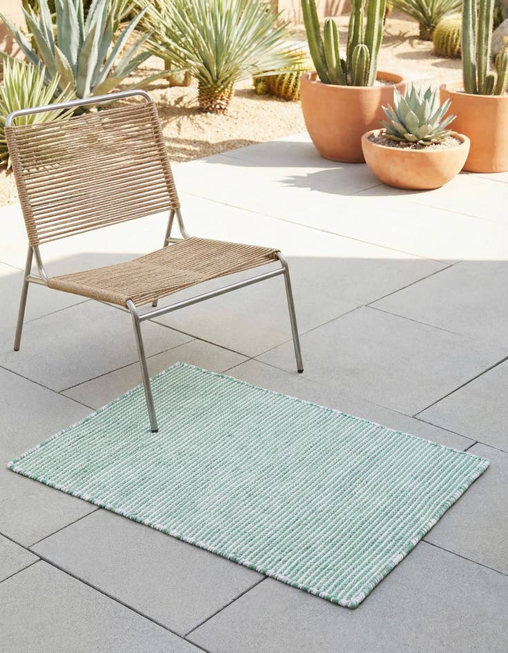 Detail image of  2' 2 x 3' 1  Washable Jill Zarin Palm Springs Indoor / Outdoor Rug