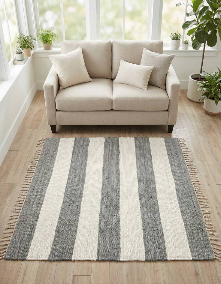 Detail image of 5' 1 x 5' 1  Hand Woven Chindi Rag Square Rug