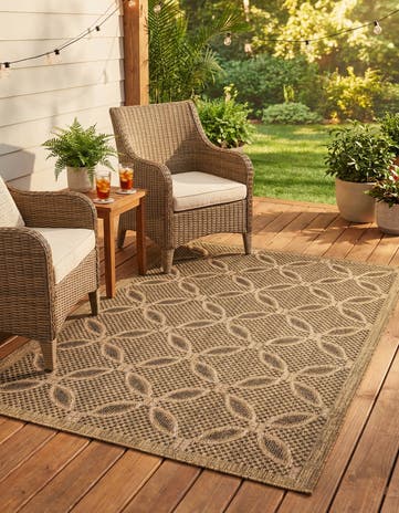 3' 3 x 5' Easy-Clean Lattice Indoor / Outdoor Rug