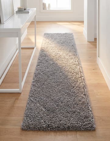 2' x 6' 9 Lattice Shag Runner Rug
