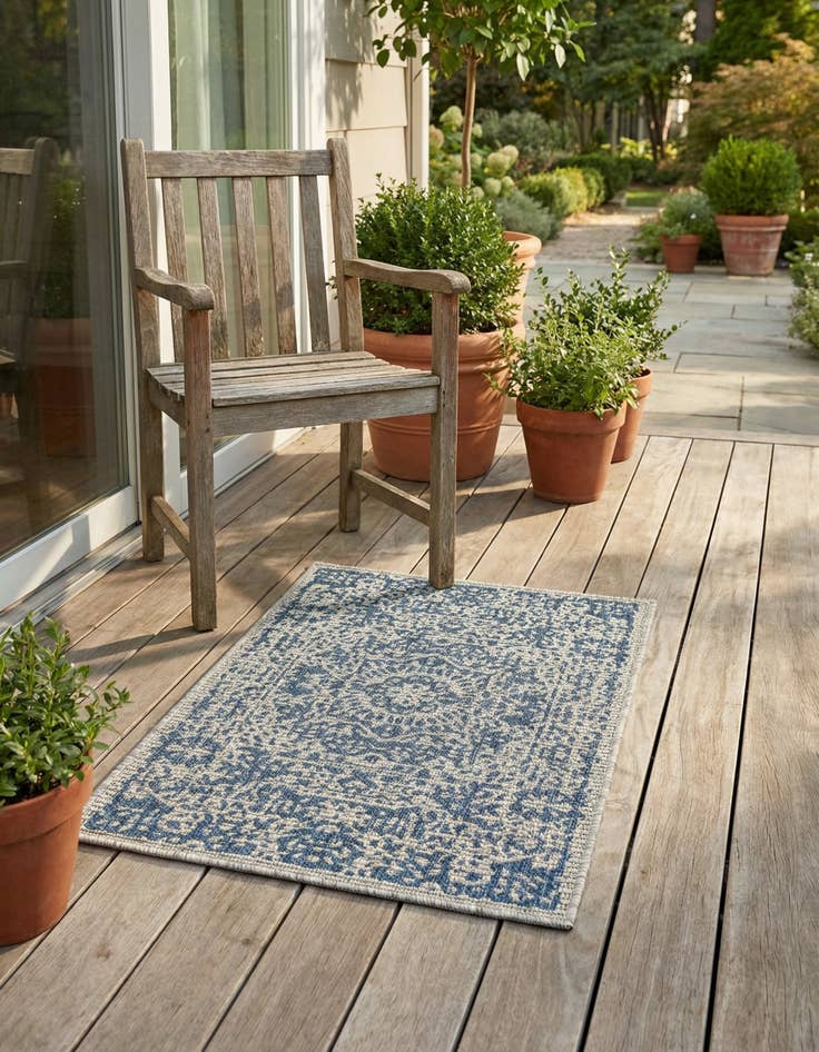 Detail image of 2' x 3' Easy-Clean Traditional Indoor / Outdoor Rug