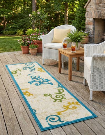 2' x 6' Easy-Clean Botanical Indoor / Outdoor Runner Rug