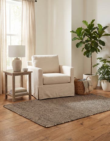 4' 1 x 6' 1 Hand Woven Laurel Handwoven Jute Rug