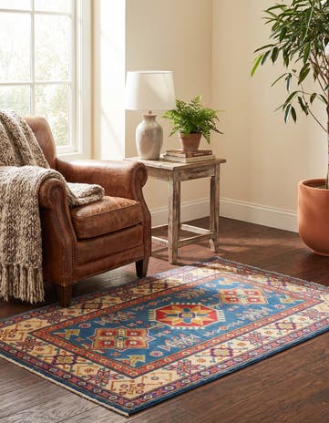 2' 7 x 4' 1 Hand Knotted Kazak Rug