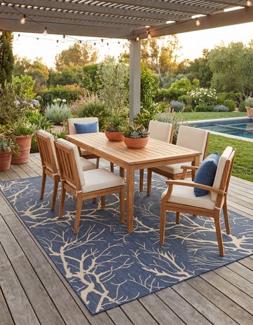 7' x 10' Easy-Clean Botanical Indoor / Outdoor Rug