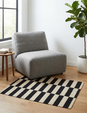 2' 7 x 4' Hand Woven Kilim Modern Wool Rug