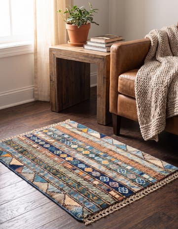 1' 4 x 2' Hand Knotted Ziegler Rug