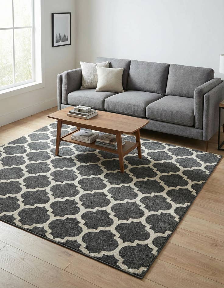 Detail image of 7' 10 x 7' 10 Lattice Square Rug