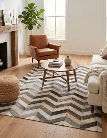 4' 1 x 6' 1 Cowhide - Patchwork Rug