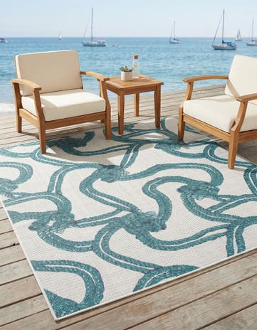 7' 10 x 7' 10 Easy-Clean Coastal Indoor / Outdoor Square Rug