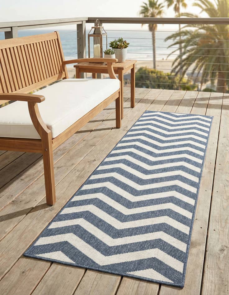 Detail image of 2' x 8' Washable Coastal Indoor / Outdoor Runner Rug