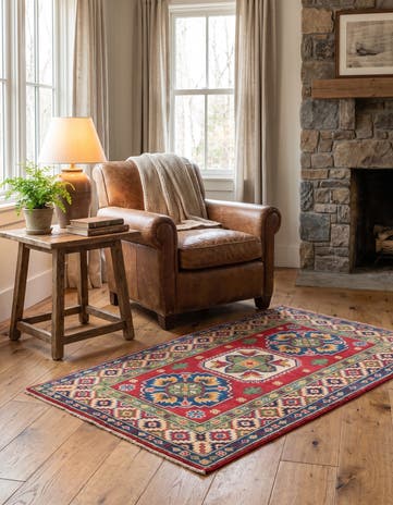 2' 8 x 4' Hand Knotted Kazak Rug