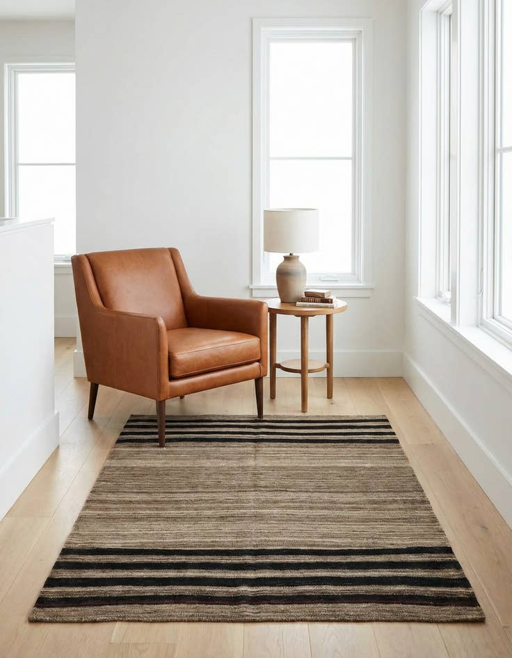 Detail image of 4' 4 x 5' 6 Hand Woven Kilim Modern Wool Rug