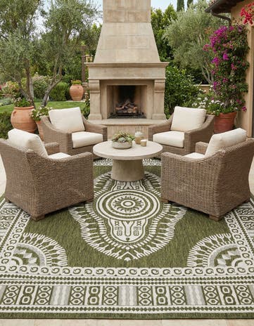 12' x 12' Easy-Clean Traditional Indoor / Outdoor Square Rug