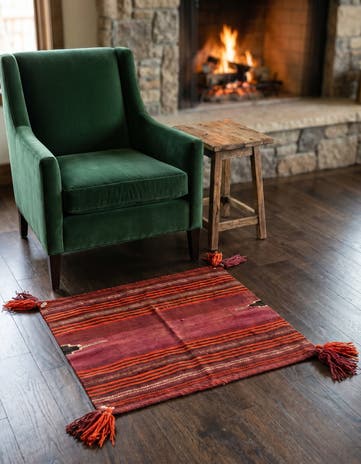 3' 2 x 3' 2 Hand Woven Kilim Fars Wool Square Rug