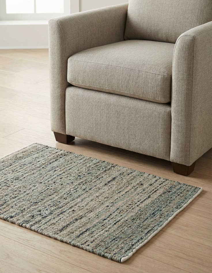 Detail image of 2' 2 x 3' 1  Hand Woven Palm Beach Jute Rug