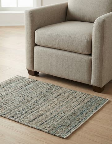 2' 2 x 3' 1 Hand Woven Palm Beach Jute Rug