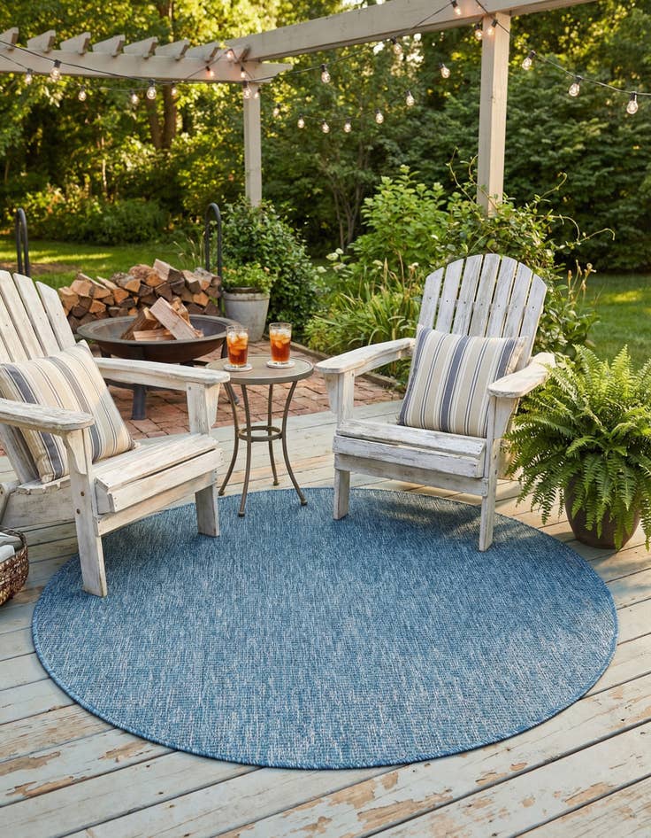Detail image of 5' 3 x 5' 3 Washable Solid Indoor / Outdoor Round Rug