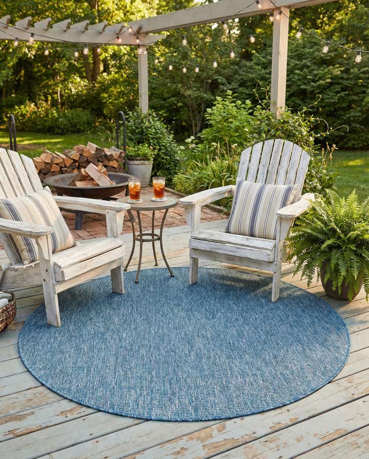 5' 3 x 5' 3 Easy-Clean Solid Indoor / Outdoor Round Rug