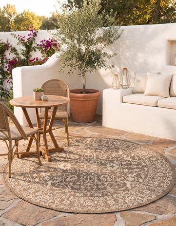 Brown Easy-Clean Botanical Indoor / Outdoor Round Rug