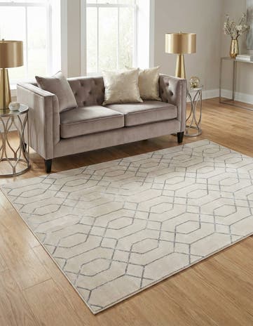 5' 3 x 8' Marilyn Monroe™ Glam Trellis Rug