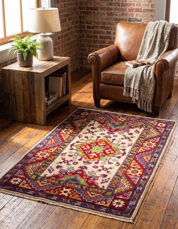 2' 8 x 4' 1 Hand Knotted Kazak Rug