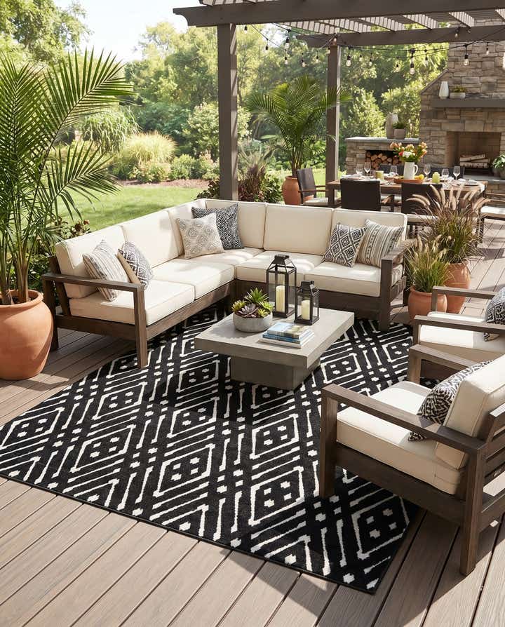 8' x 10' Easy-Clean Sabrina Soto Ella Indoor / Outdoor Rug
