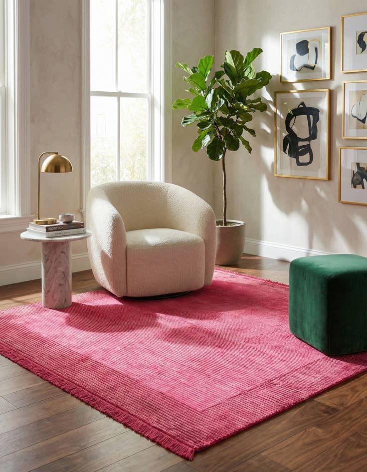 Detail image of 4' 10 x 5' Darya Rug